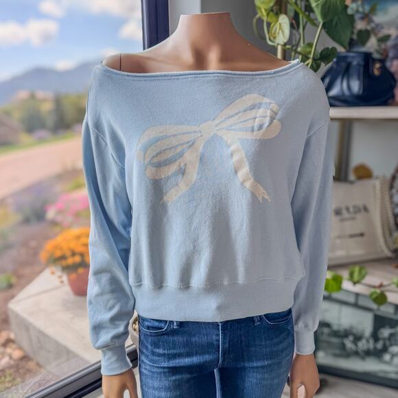 Doe, Off The Shoulder Bow Graphic Sweatshirt in Light Blue, Women's X-Small - Picture 1 of 7